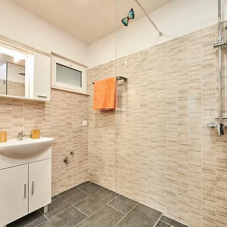 Bascan Apartman Trogir